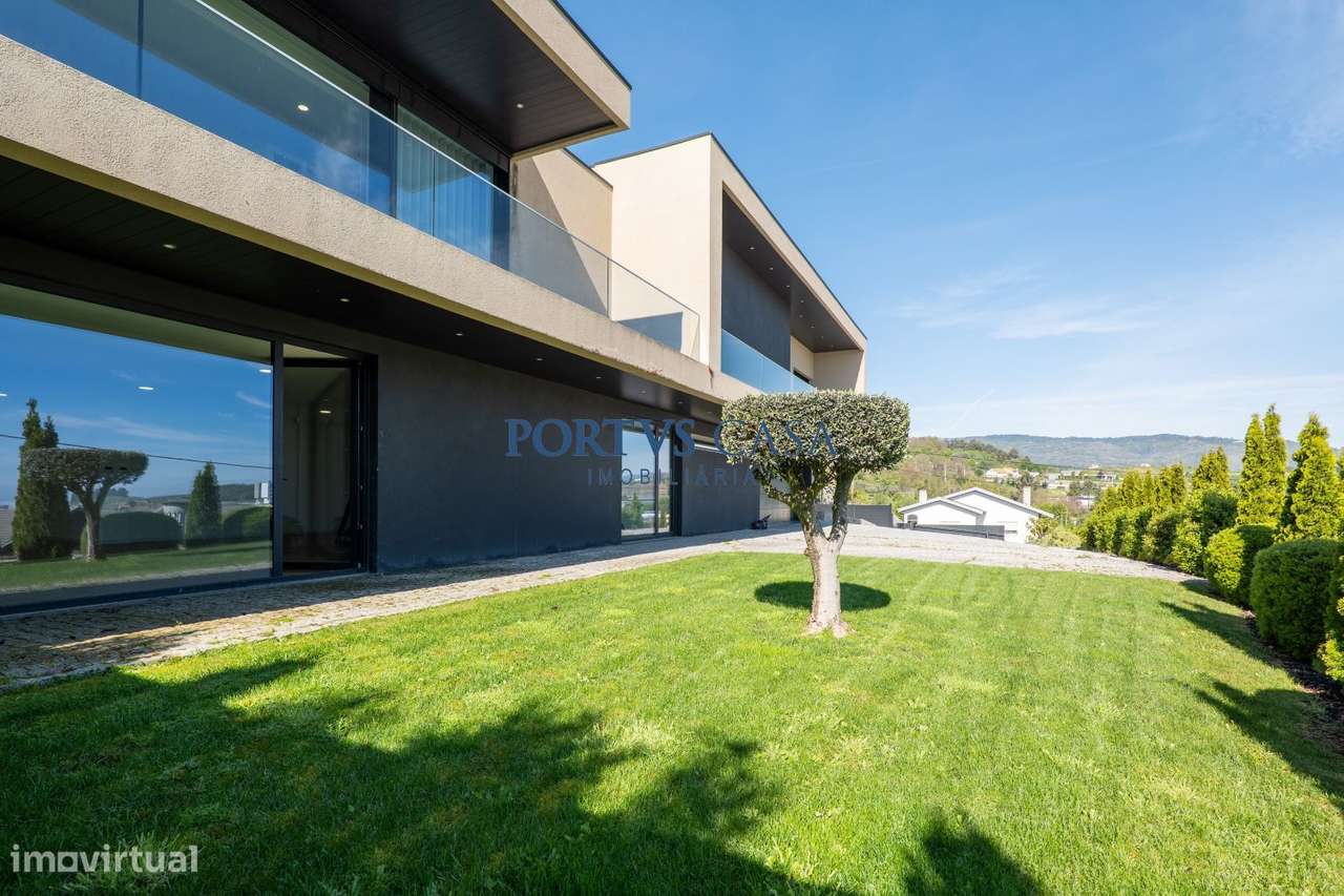 Moradia T4 em Lamego-59
