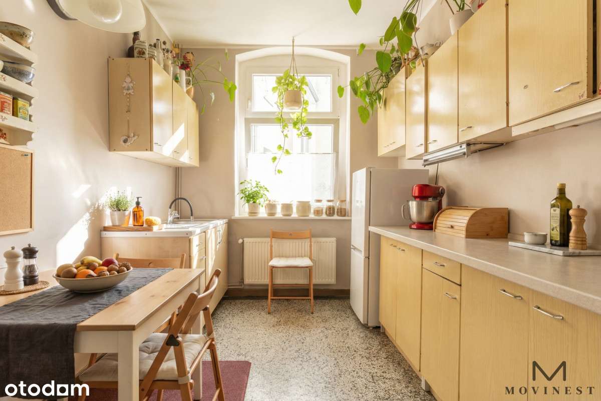 Okazja! 74,8 m² Łazarz | Odnowiona kamienica | CO
