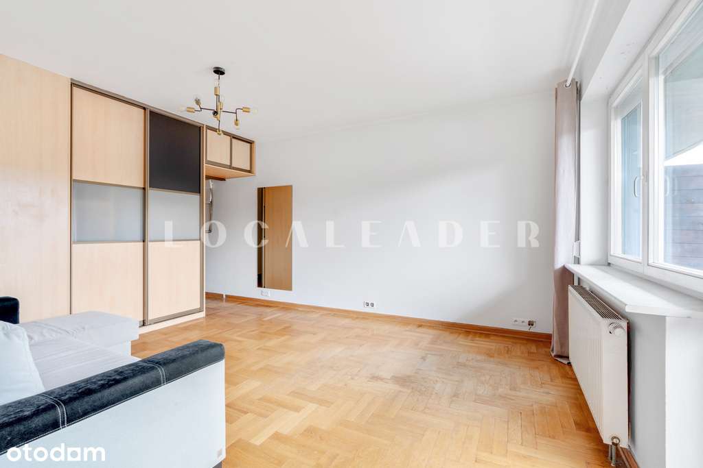 Duże dwupokojowe mieszkanie z balkonem i ogródkiem-2