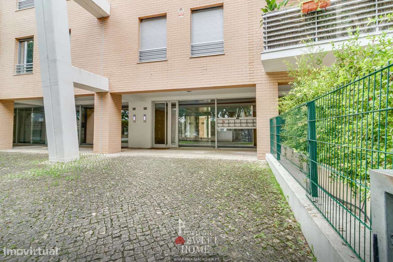 Queijas - Apartamento T2 c/garagem, para Arrendar- Condominio fechado - Grande imagem: 2/38