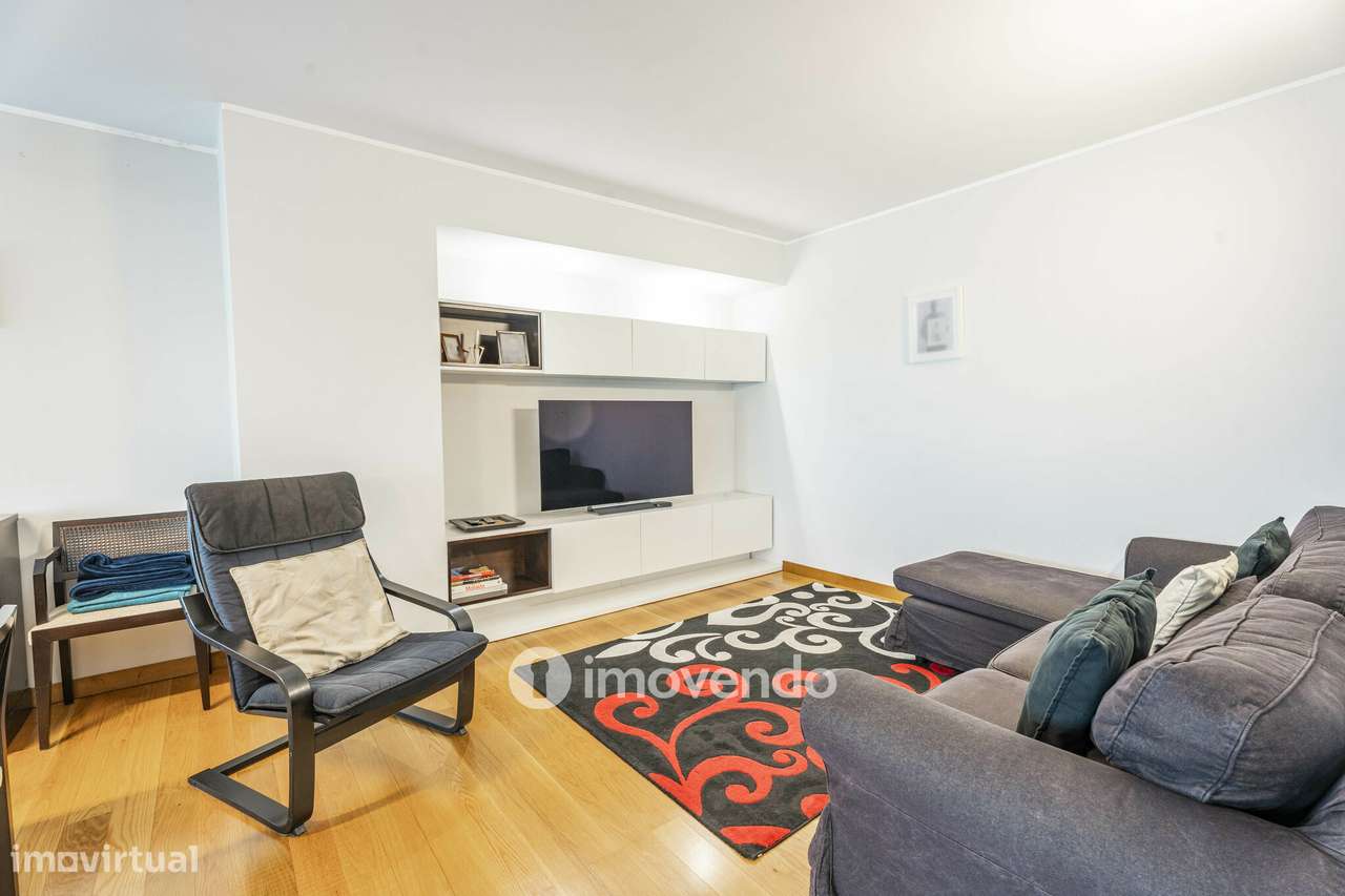 Apartamento T3 com áreas amplas e garagem, na Maia - Grande imagem: 4/44