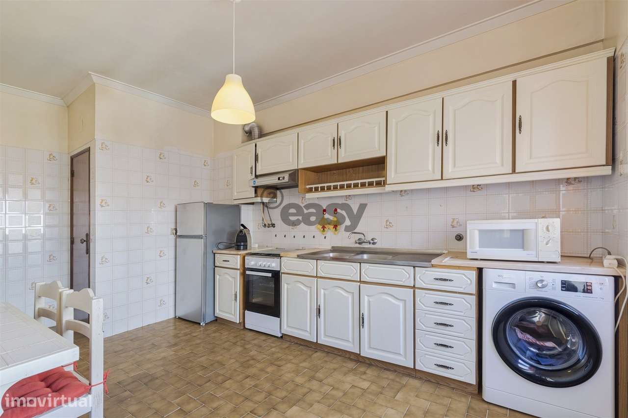 Apartamento T3 com parqueamento e arrecadação - Grande imagem: 2/26