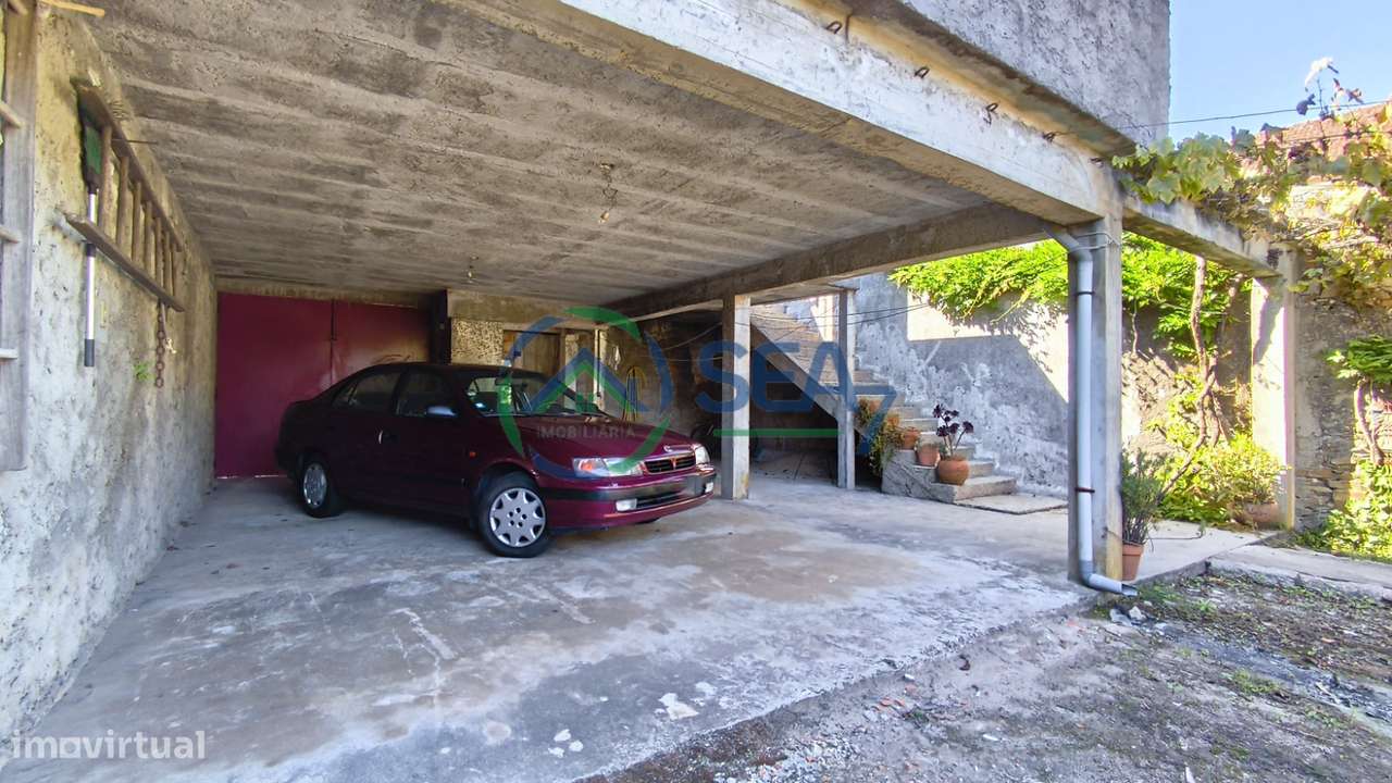 Moradia T3 com terreno, Apúlia-33