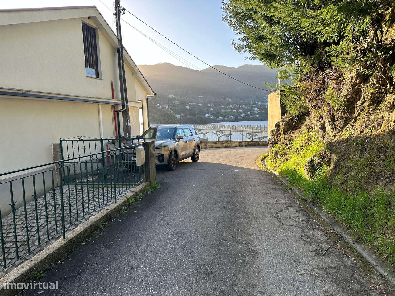 Propriedade única no geres , duas casas com acesso ao rio (No rio Cald-46