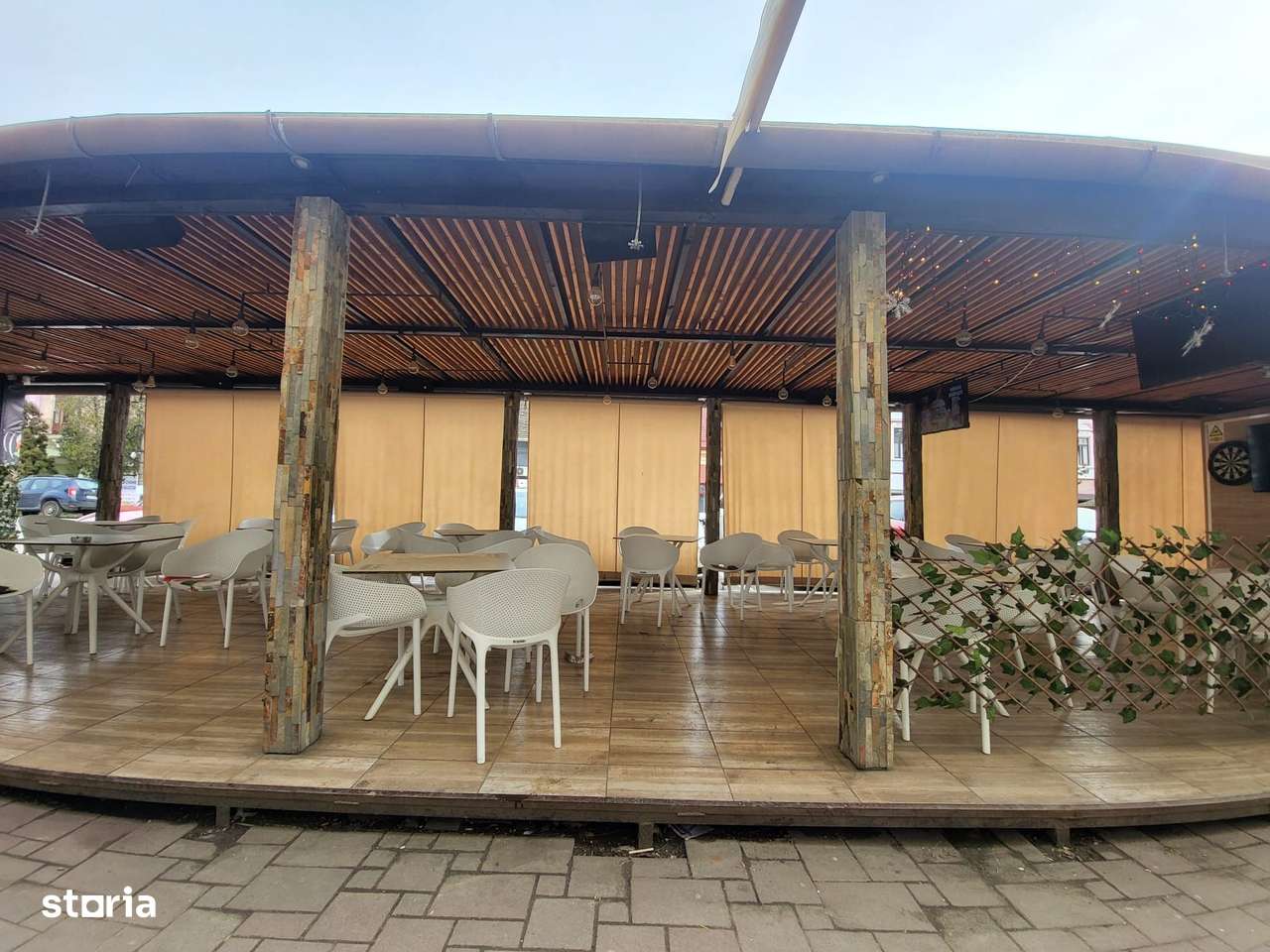 De vânzare afacere Fast-Food complet utilată – Deta, locație centrală-2