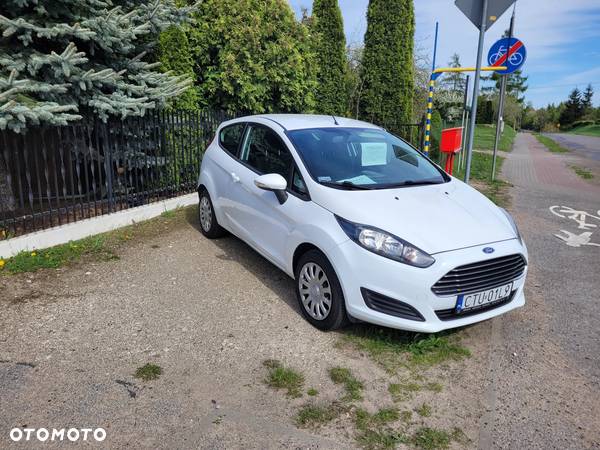 Ford Fiesta 1.25 Ambiente - 2