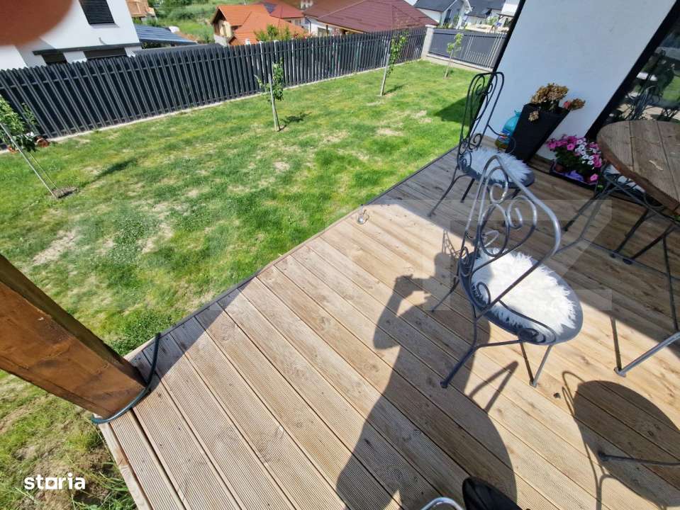 Vila superba in Livezeni, independenta energetic - Imagine principală: 2/19