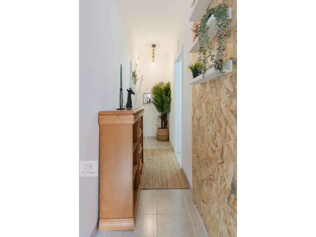 Apartamento T2 em São Domingos de Benfica-24