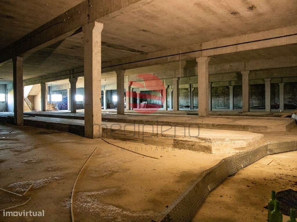 ADEGA / ARMAZÉM DE VINIFICAÇÃO E ARRUMOS - Grande imagem: 5/21