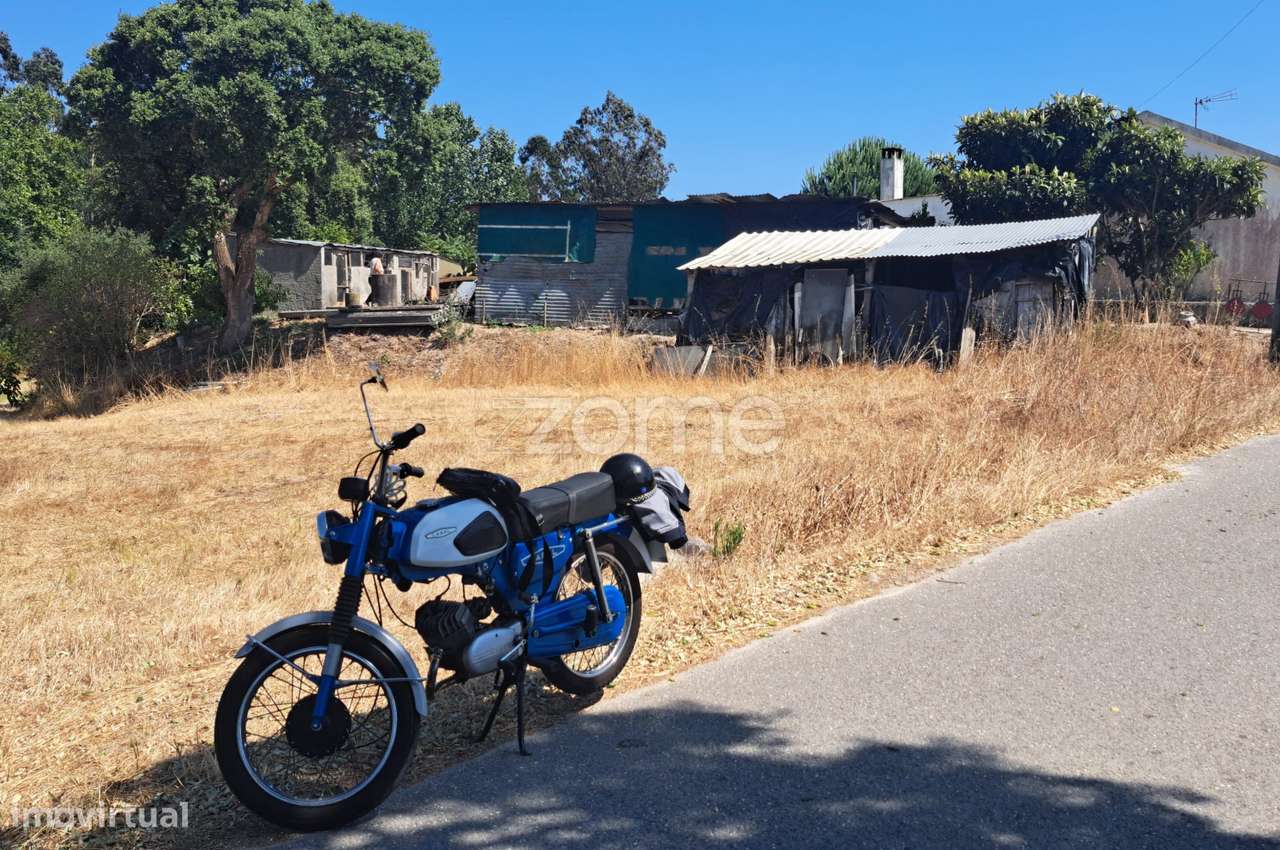 Prédios rústicos com viabilidade de construção - Grande imagem: 3/29