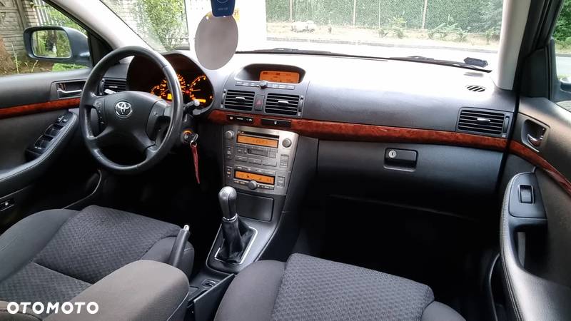 Toyota Avensis 2.0 VVT-i Sol - 37