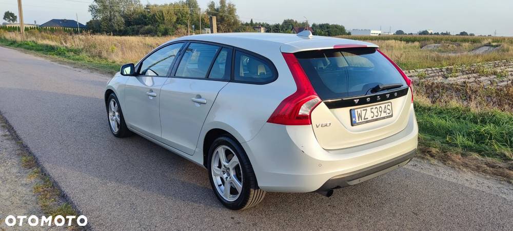 Volvo V60 D3 Kinetic - 9