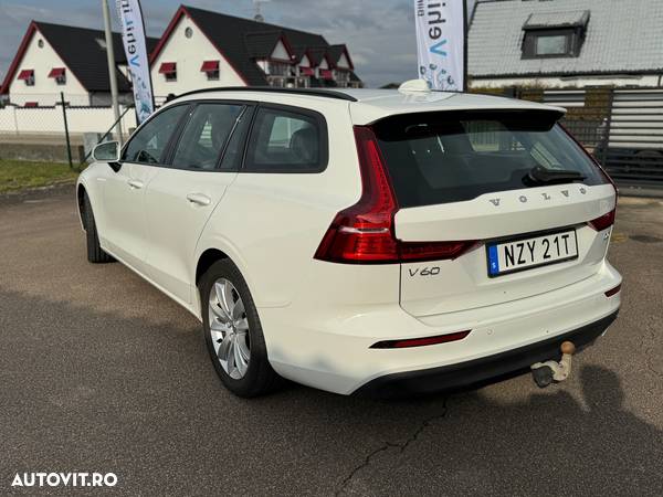 Volvo V60 D3 Momentum - 8