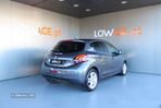 Peugeot 208 1.2 PureTech Allure EAT6 - 3