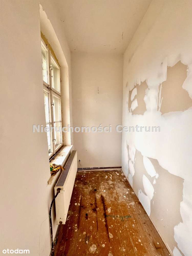 Parter w domu dwurodzinnym z 1870 r. w stylu dworku.-7