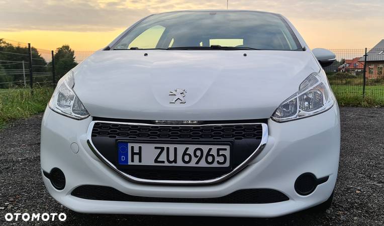 Peugeot 208 - 3