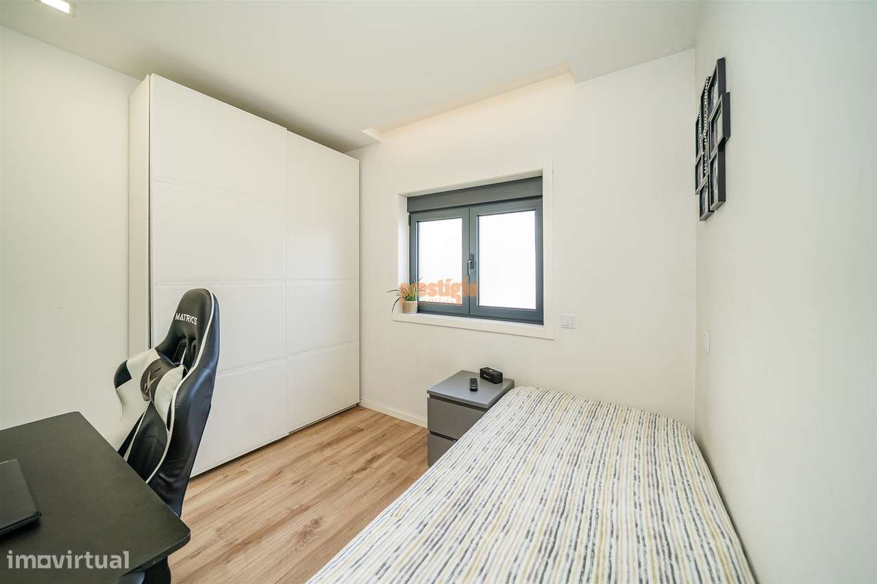 Andar Moradia T3 Venda em Braga (São José de São Lázaro e São João do-24