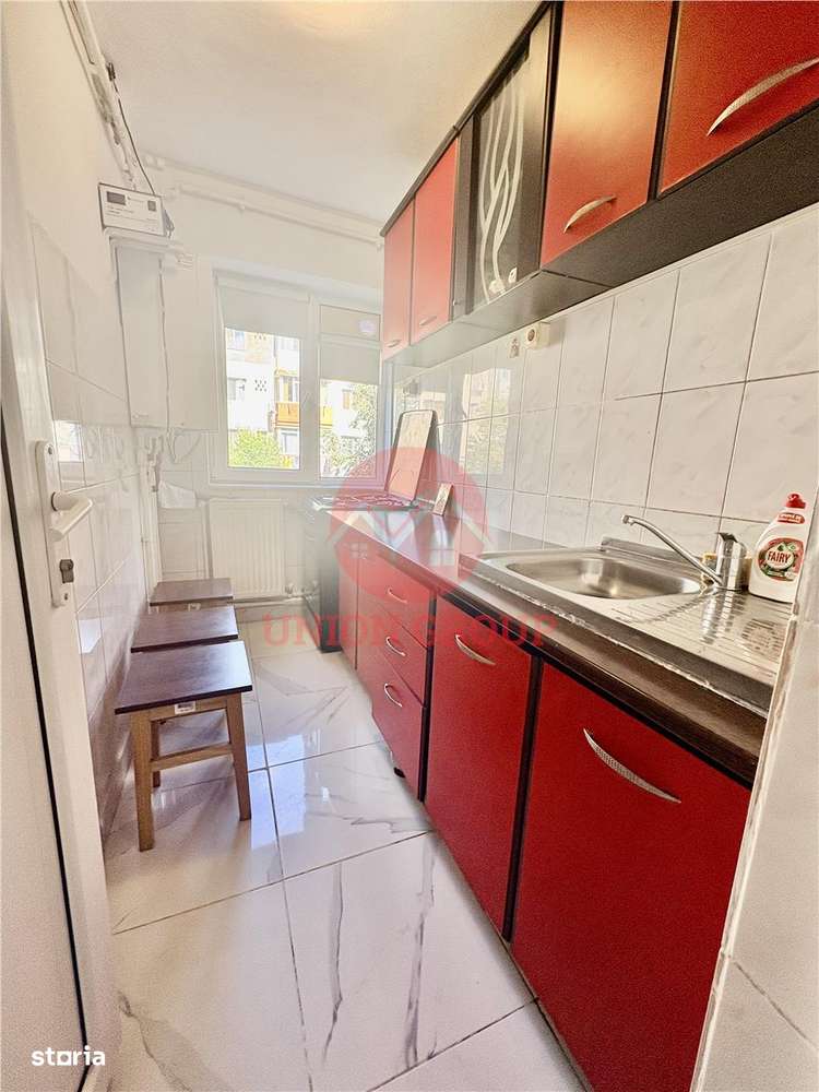 Apartament 3 Camere Decomandat de Închiriat Zona Ciresica