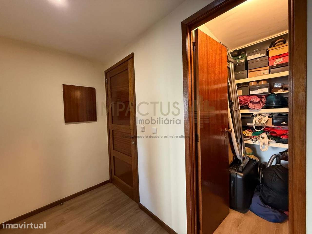 Apartamento T2 com garagem no centro-10