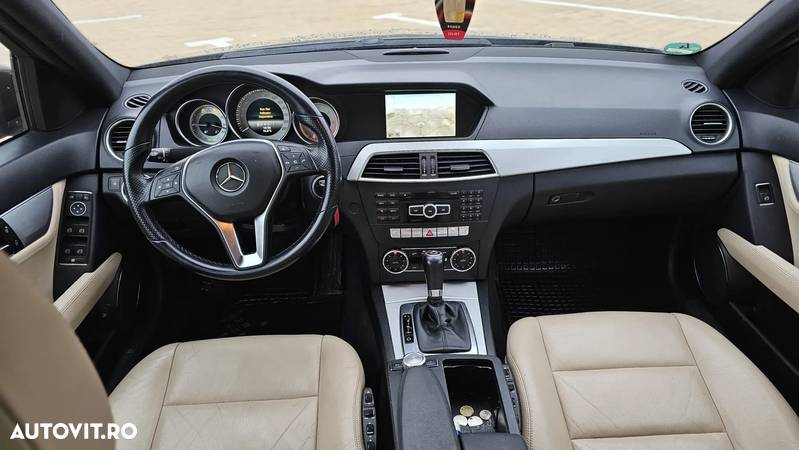 Mercedes-Benz C 220 d 4MATIC Aut. - 13