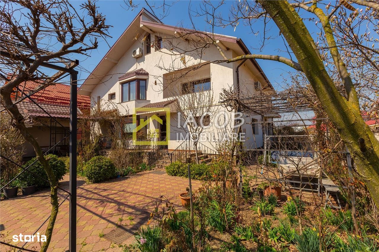 Vila Duplex cu 10 camere, cartier Serbanesti, Bacau - Imagine principală: 1/20