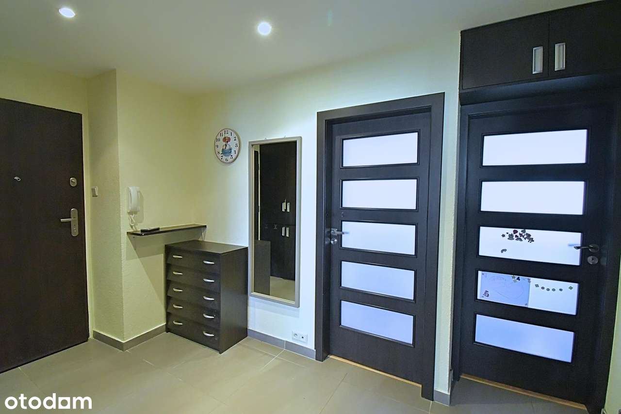 OKAZJA! 3 pokoje z oddzielną kuchnią i balkonem-7