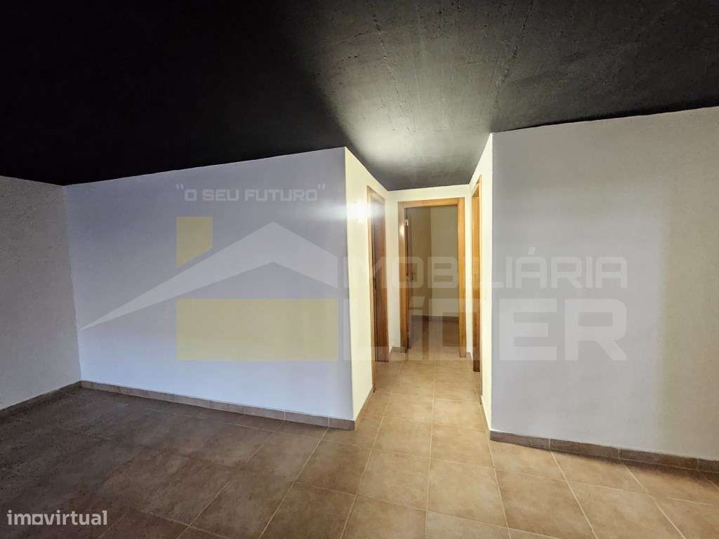 Moradia geminada T3 com piscina, terraço e garagem na Silveira, Tor...-25