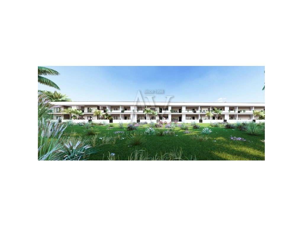 T1 em Leiria com varandas e jardim privativo-5