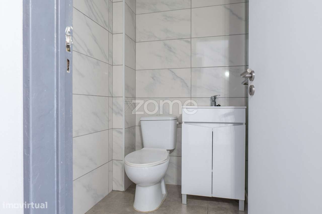Apartamento T1 à venda, Monte Abraão.-12