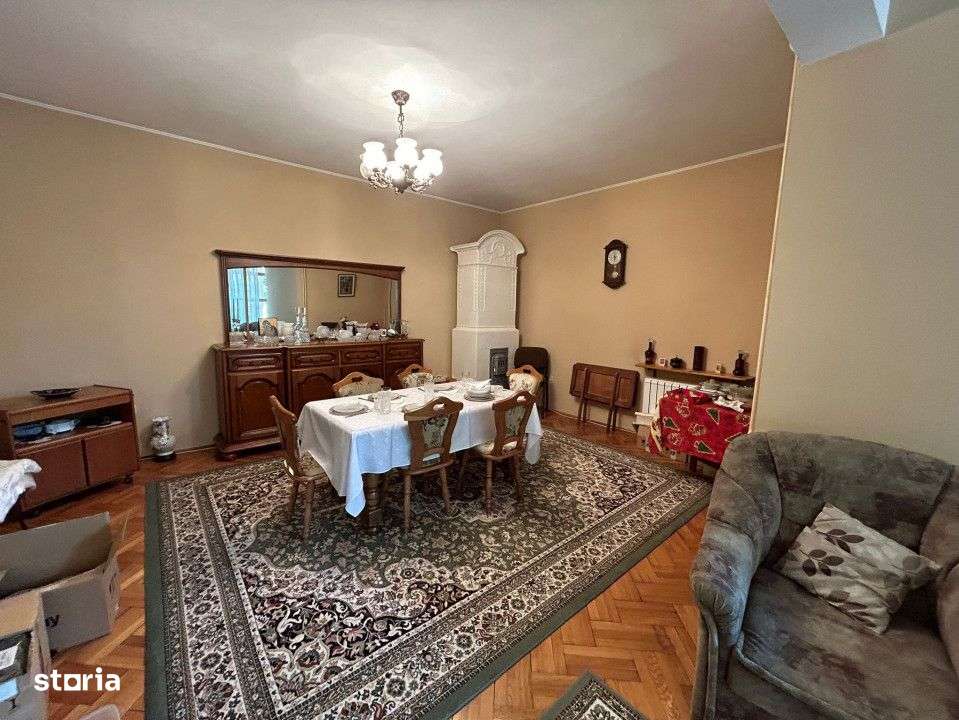 - Vila P+1, zona Centru, constructie 1999. - Imagine principală: 1/14