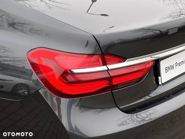 BMW Seria 7 730d xDrive - 21