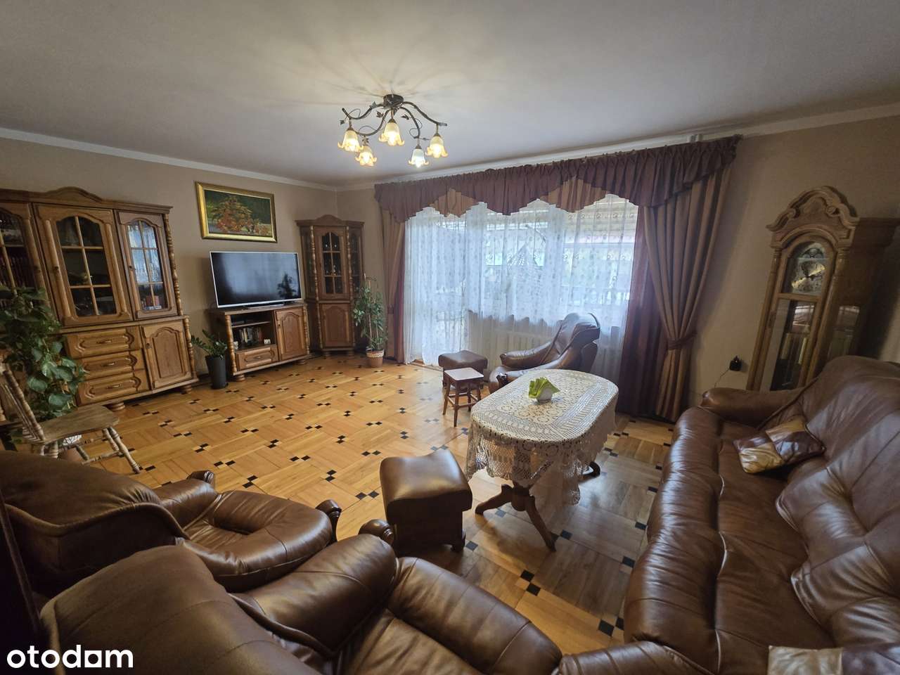 Połowa bliźniaka wraz z działającym biznesem-2