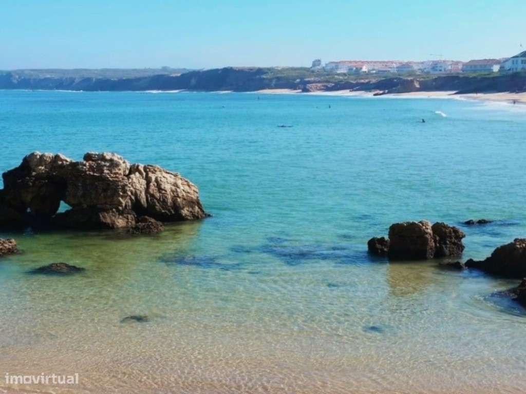 Moradia isolada com piscina apenas a 400 m da praia-41
