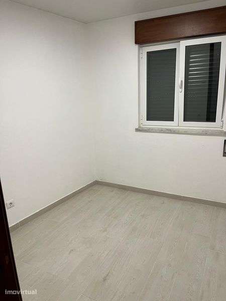 Arrendamento T2 Vale Francas - Grande imagem: 4/5