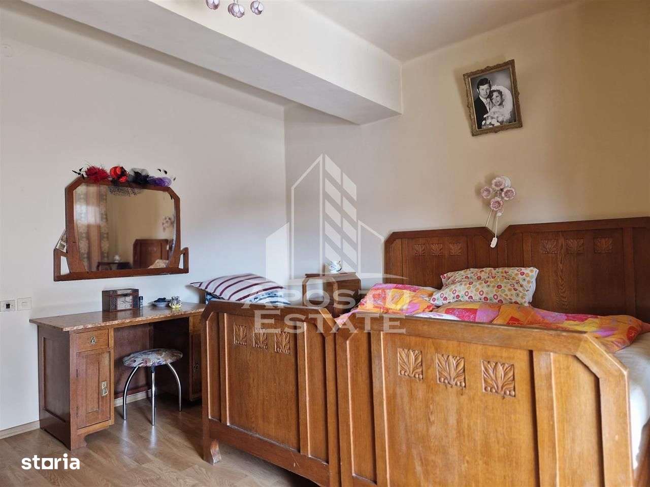 Casa familiala cu spatiu comercial si garaj P+1E+M 720 Mp - Imagine principală: 2/20