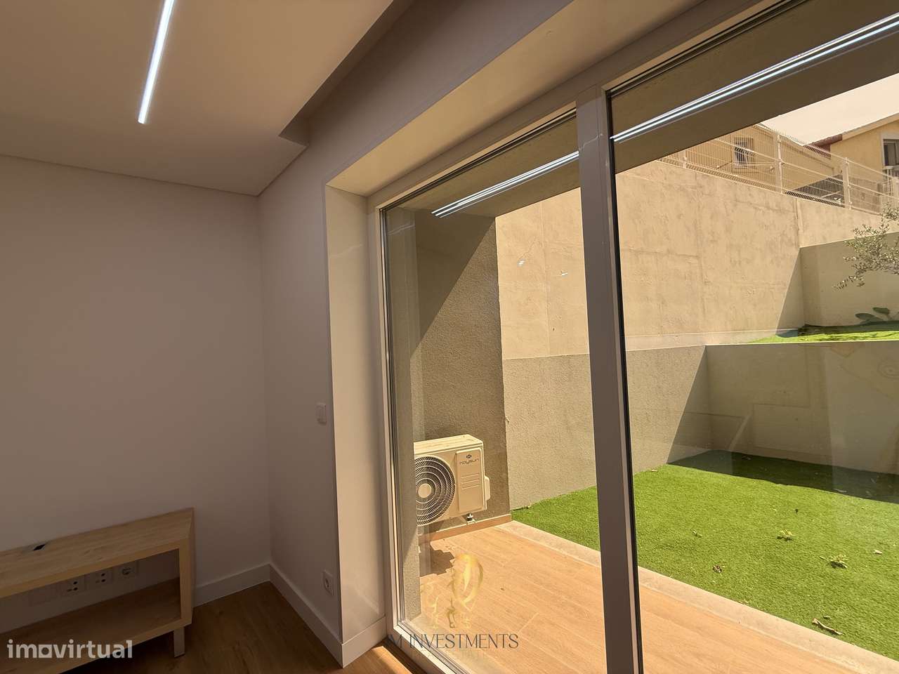 Apartamento Novo T0 com Jardim-14