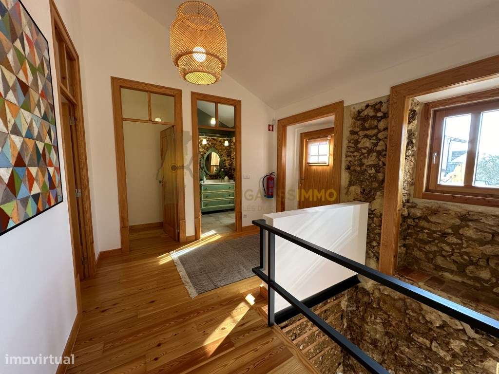 À Venda: Charmosa moradia totalmente renovada.-36