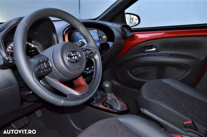 Toyota Aygo X 1.0l CVT Exclusive - 8