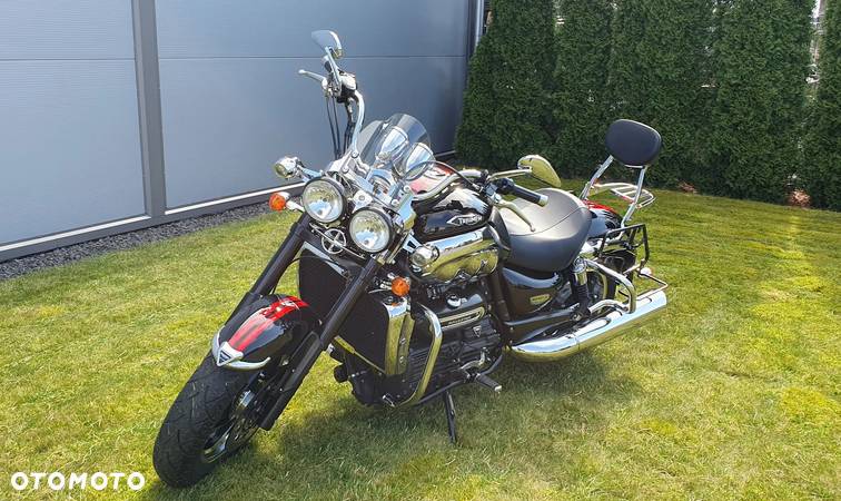 Triumph Rocket - 5