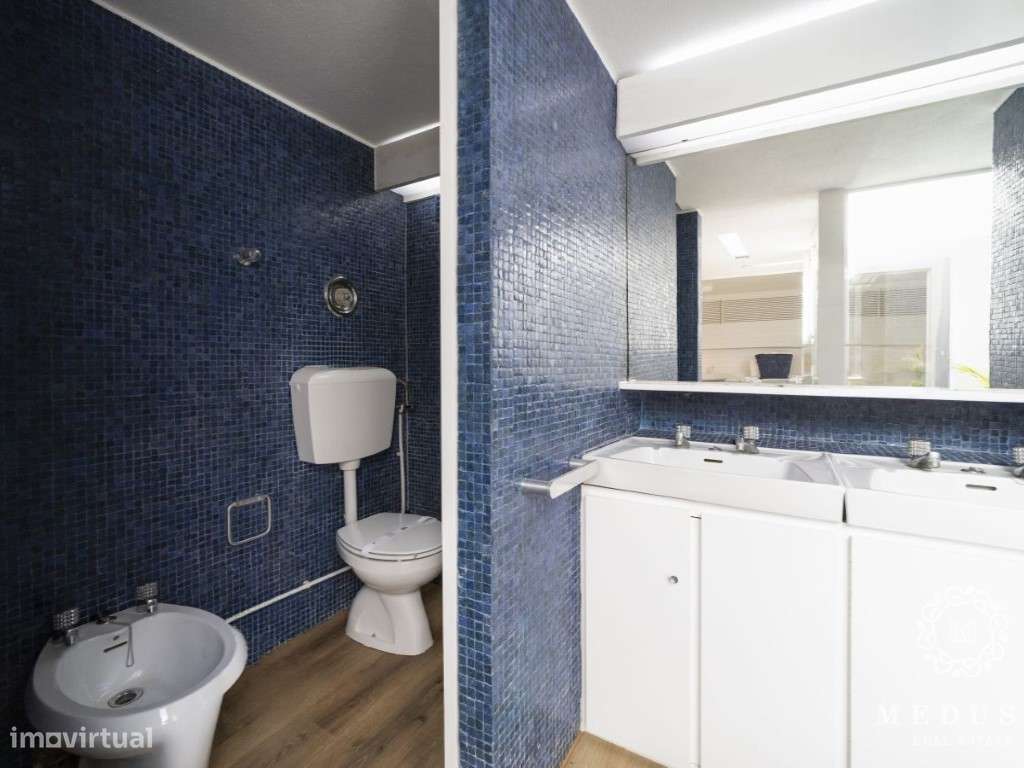 Moradia Térrea T5 com Piscina - Arquitetura Intemporal no Algarve-15