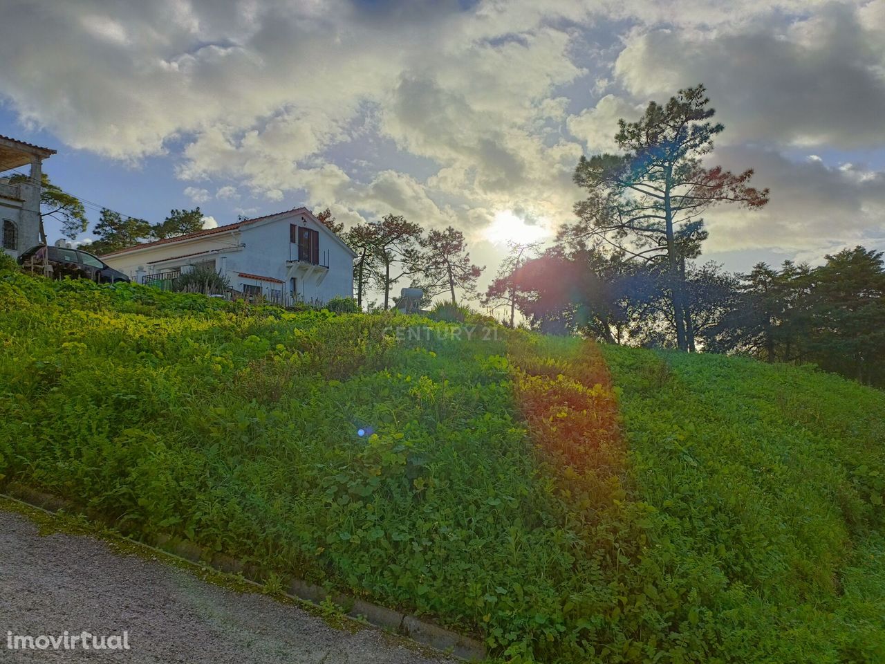 Lote de terreno urbano para construção de moradia, com uma fantástica