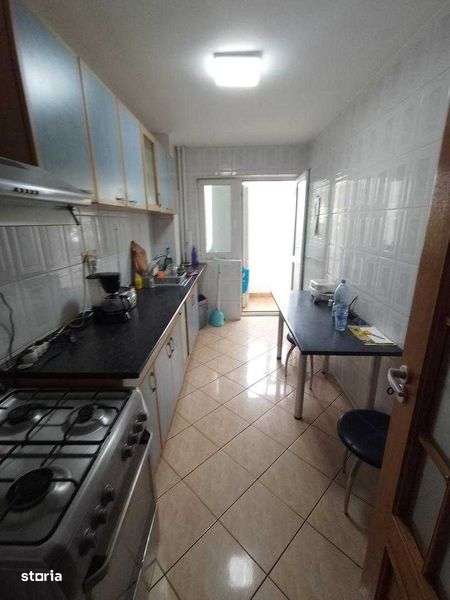 Apartament 3 camere 3+2 dec. Bloc 1990, Bulevardul Unirii, Bucuresti