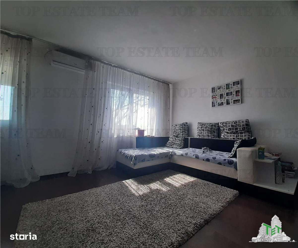 Casa spatioasa cu 8 camere si teren de 801 mp - ideala pentru 2 famili - Imagine principală: 3/20