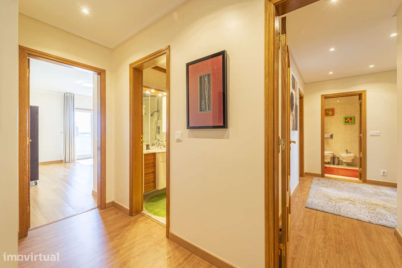 Apartamento T4 com Vista Rio no Alto do Restelo, Belém – 262 m²-15