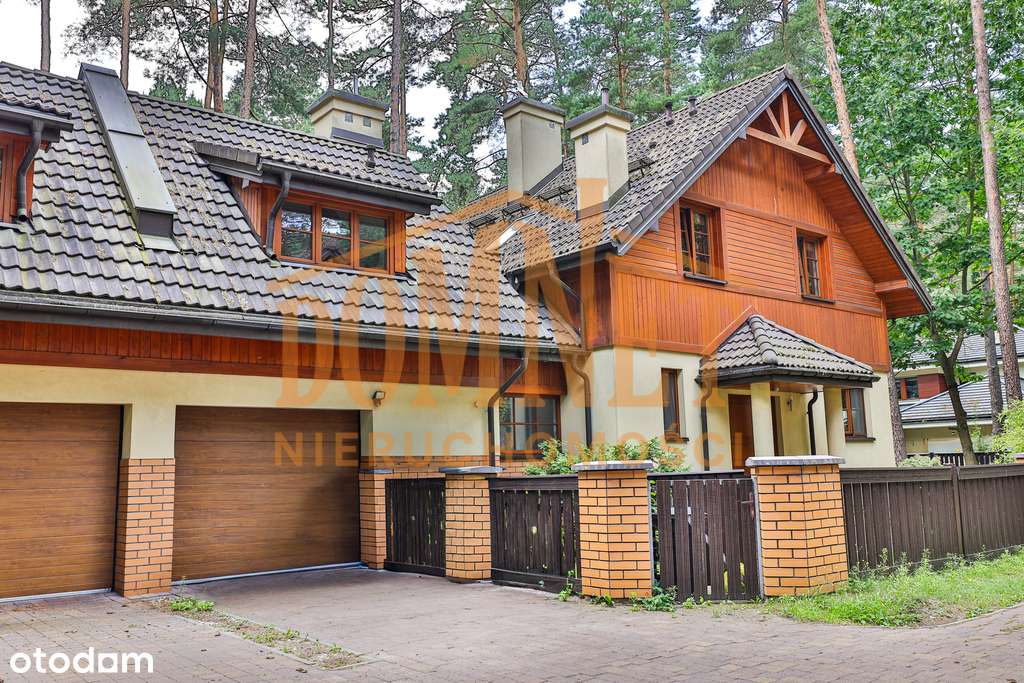 Uroczy dom na pięknej, leśnej działce-16