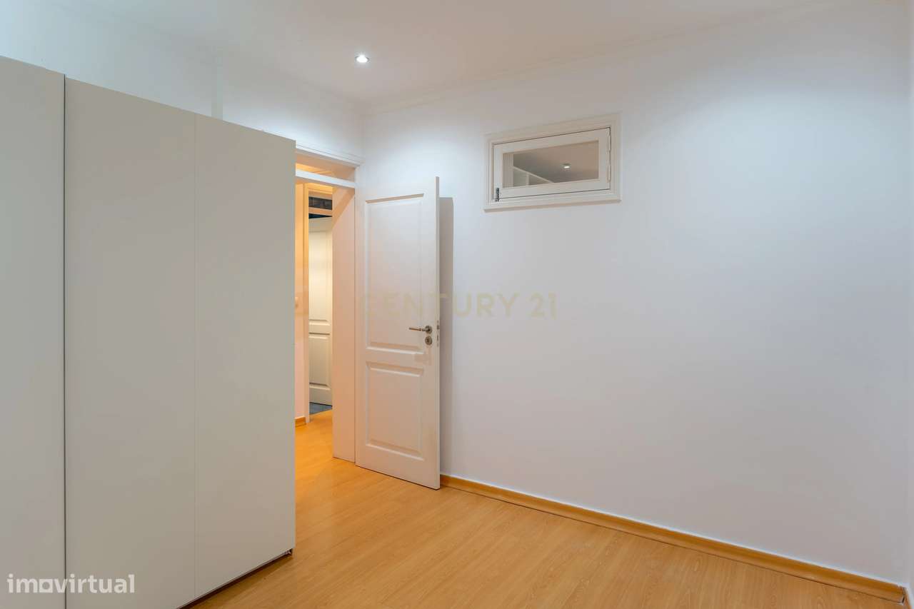 T2 em Campo de Ourique com Pátio de 23m²-16