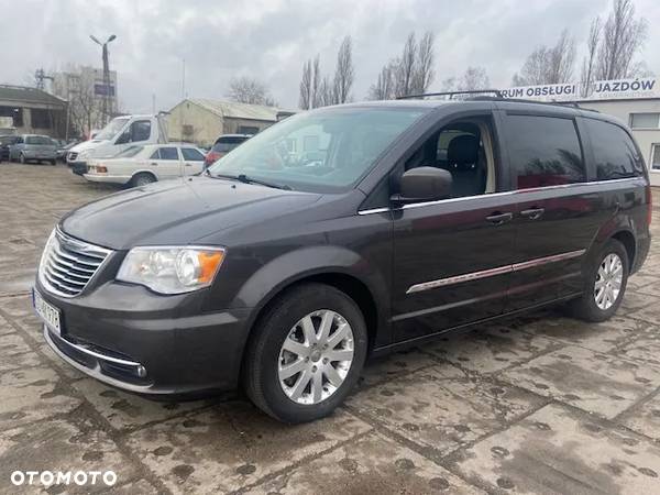 Chrysler Town & Country 3.6 Touring - 33