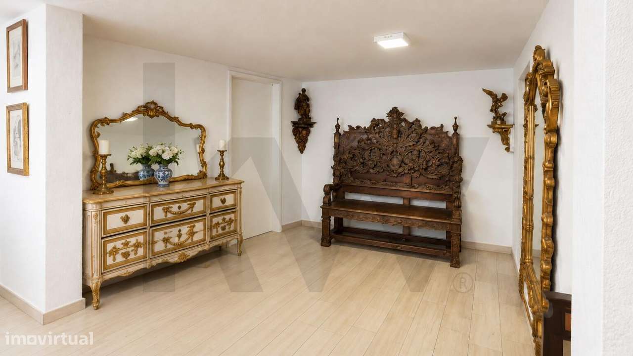Apartamento T2 com espaço adicional independente | Almada-26