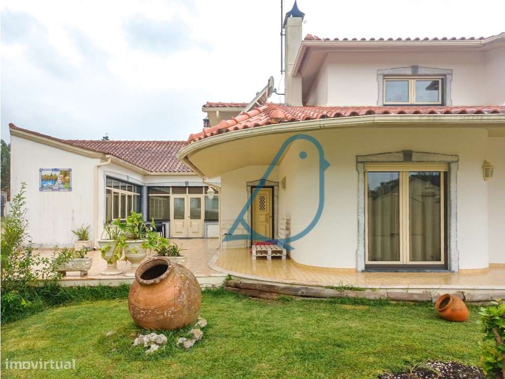 Excelente Moradia T4 com Anexos e Acabamentos de Qualidade - Próxim... - Grande imagem: 2/33