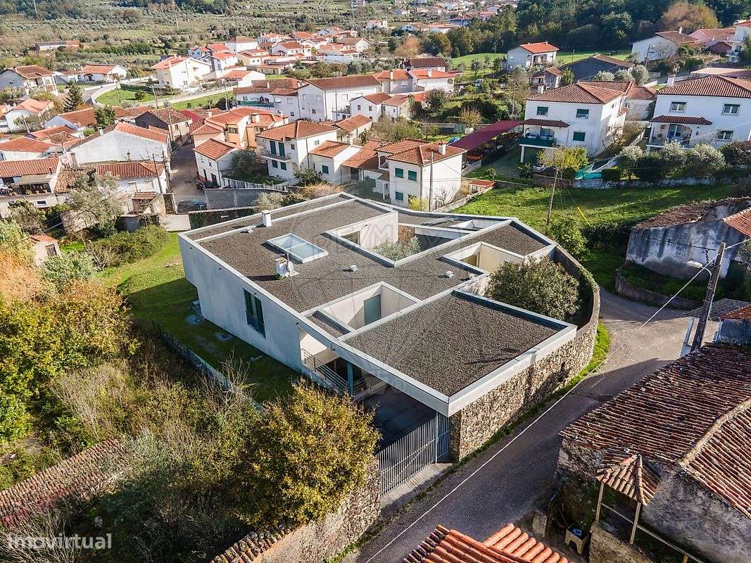 Moradia T6 para venda - Grande imagem: 2/50